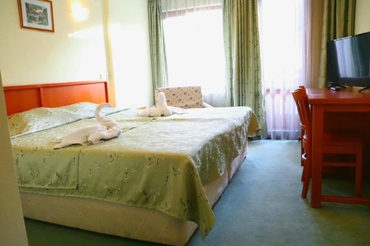 Family Hotel Nadine Banszko Kültér fotó